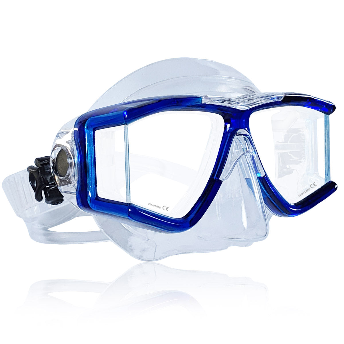 Diver wearing the Tilos Double Lens Panoramic Mask underwater