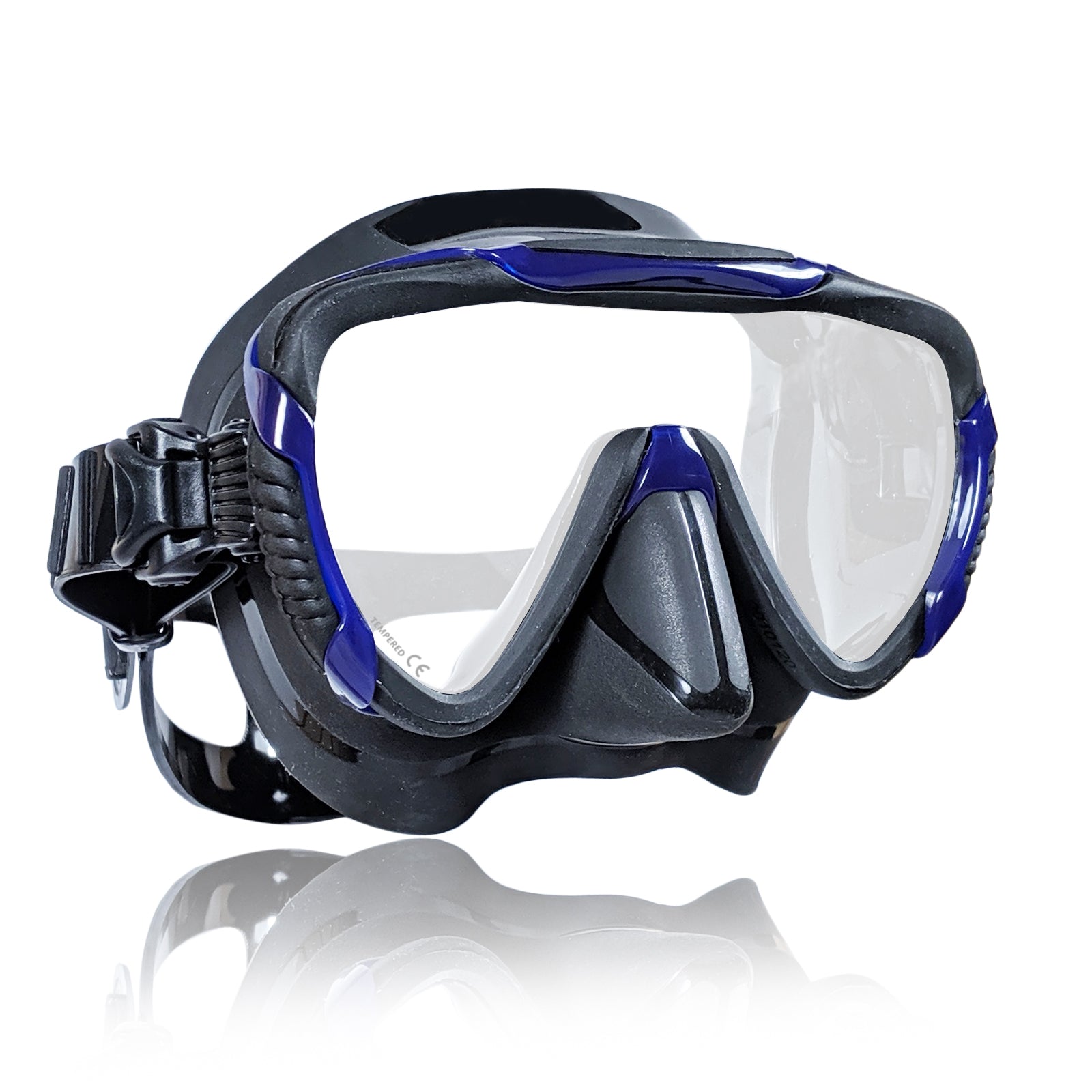 Diver wearing the Tilos Morphi Single Lens Mask underwater