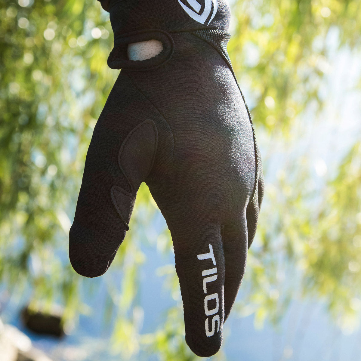 Tilos 1.5mm Tropical-X Mesh Gloves — neoprene dive glove, back of hand view