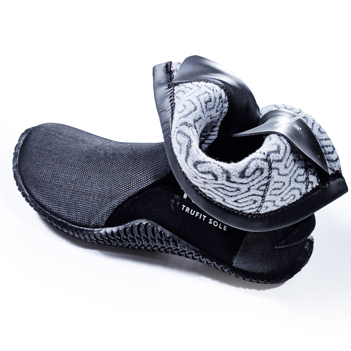 Tilos 5mm Thermoflare Semi-Dry Trufit Boot — sole tread pattern detail